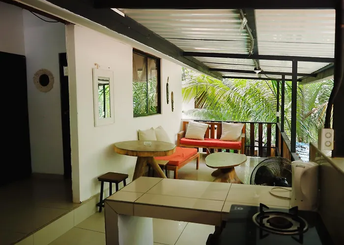 Zeneidas Surf Garden